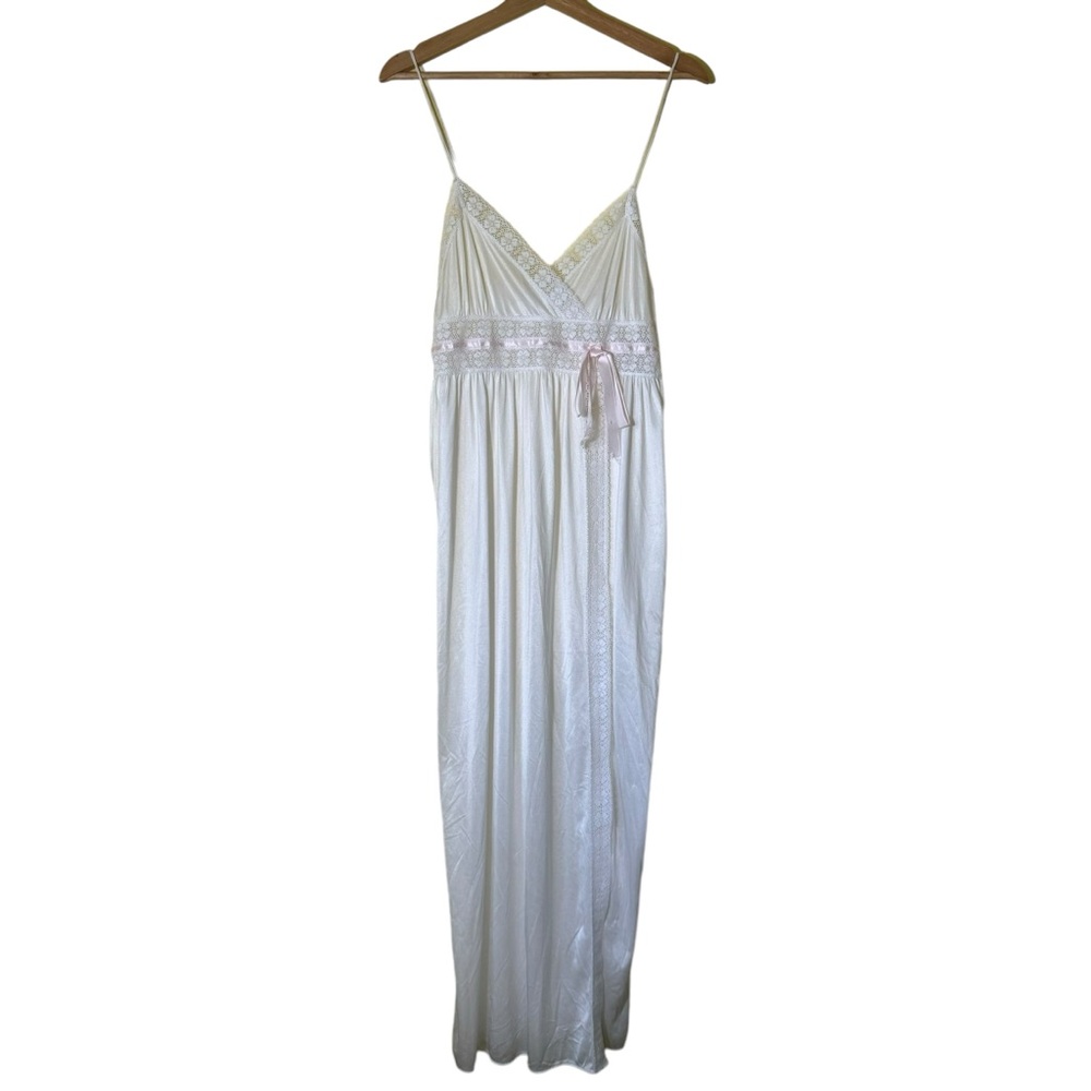 Gilead Vintage Cottagecore Style Nightgown